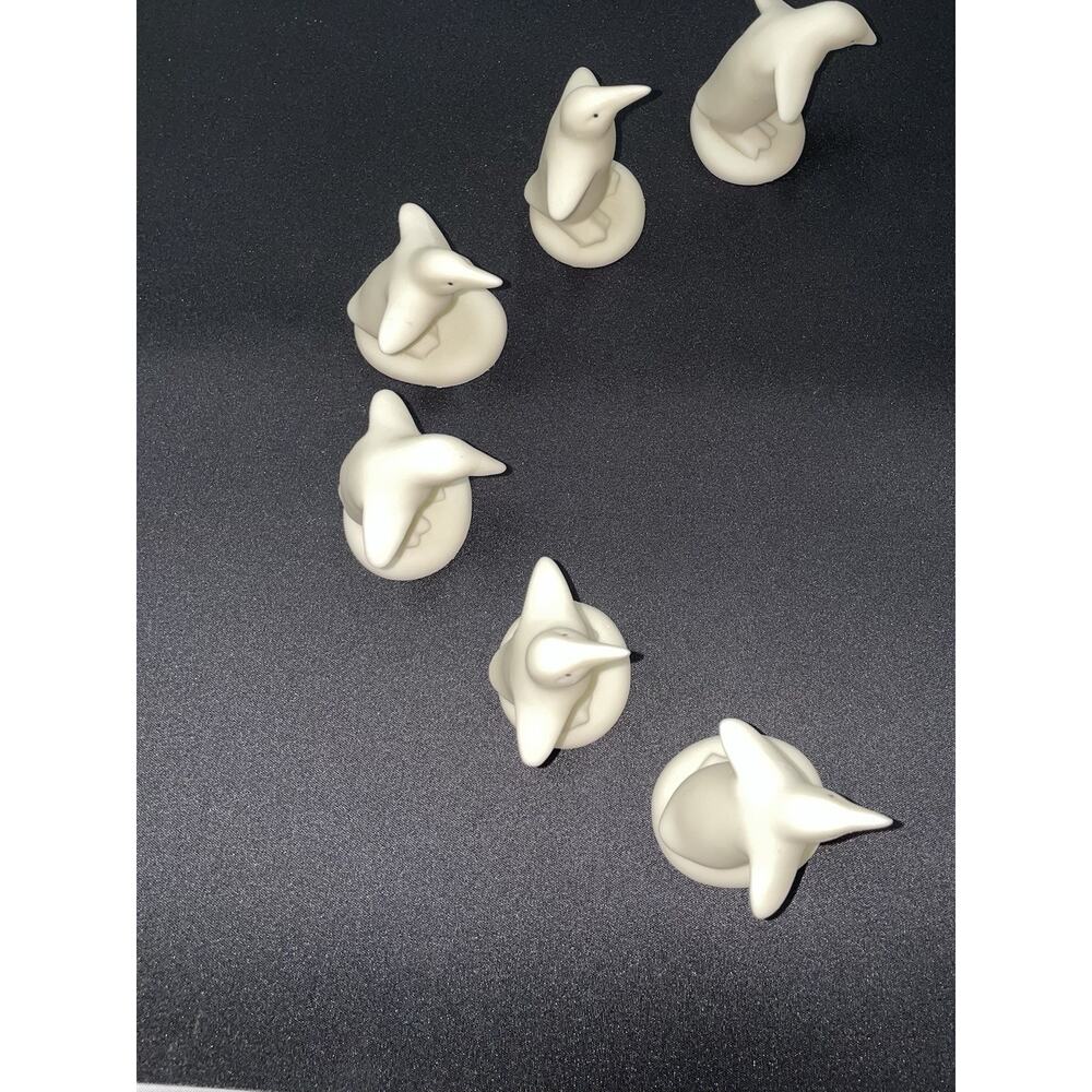 Vintage Dept 56 "Parade‎ of Penguins" Porcelain Figurines. Set of 6. Adorable! - Picture 2 of 8